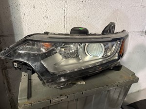 2016 Mitsubishi Outlander Headlight (Driver side)