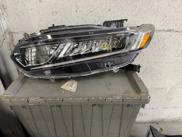 2018-2022 Honda Accord Headlight (Driver Side)