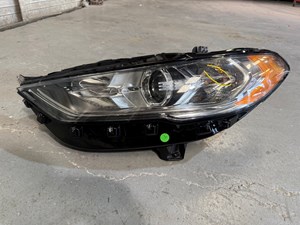 2017-2020 Ford Fusion Headlight (Driver side)