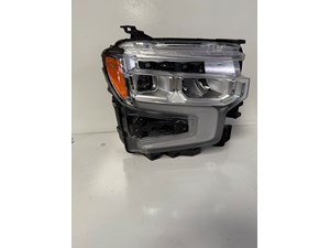 2022 Chevy Silverado 1500 Headlight (passenger)