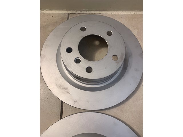 Brand new F30 BMW 328i Rear Brake Rotors & Pads