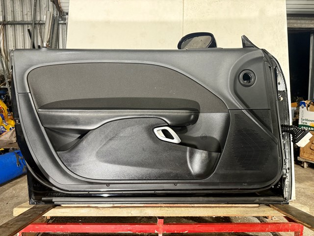 2015-23 Dodge Challenger left drivers door complete with handle, glass, mirror