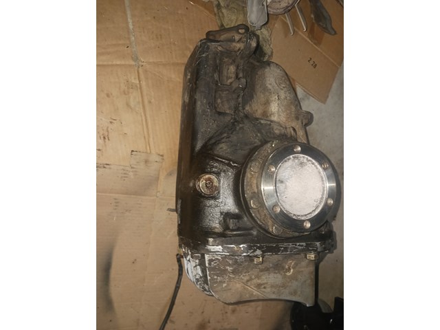 1981 BMW 733i Differential 3.45 LSD 33101208856