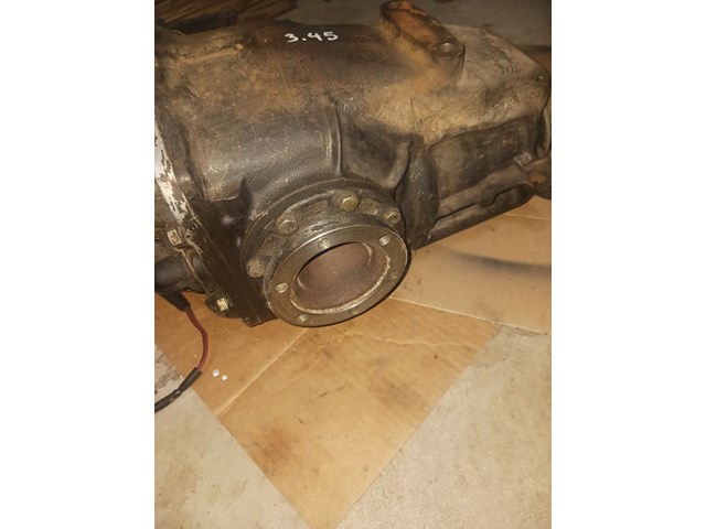 1981 BMW 733i Differential 3.45 LSD 33101208856
