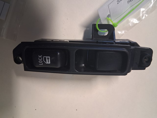2007 Mitsubishi Eclipse Door Switch