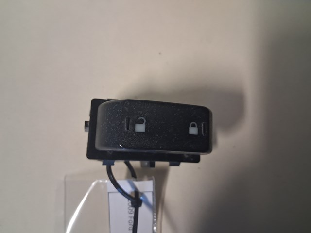 2009 Ford Crown Victoria Door Switch