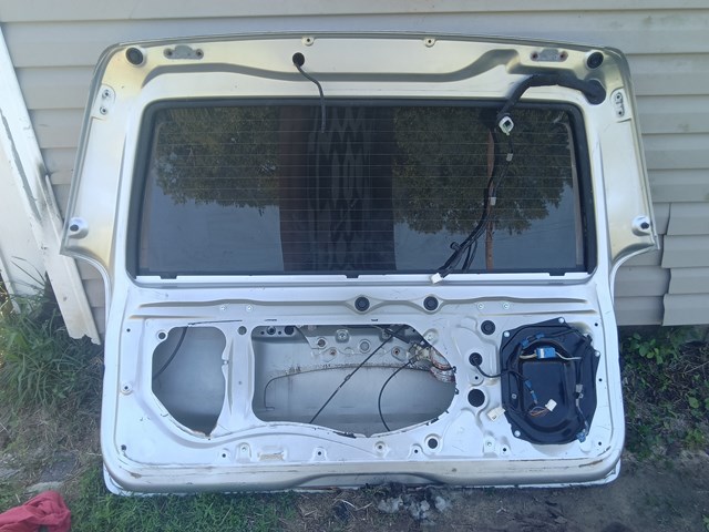2006 Toyota 4Runner hatchback body part