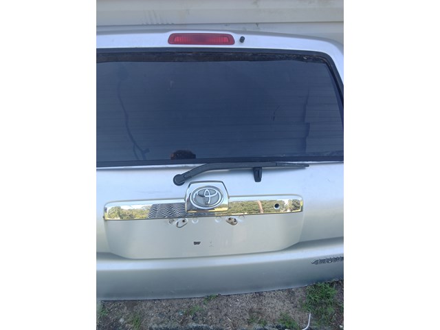 2006 Toyota 4Runner hatchback body part