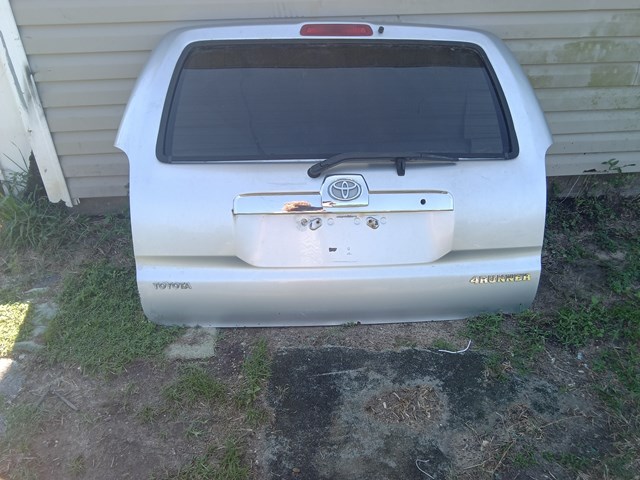 2006 Toyota 4Runner hatchback body part