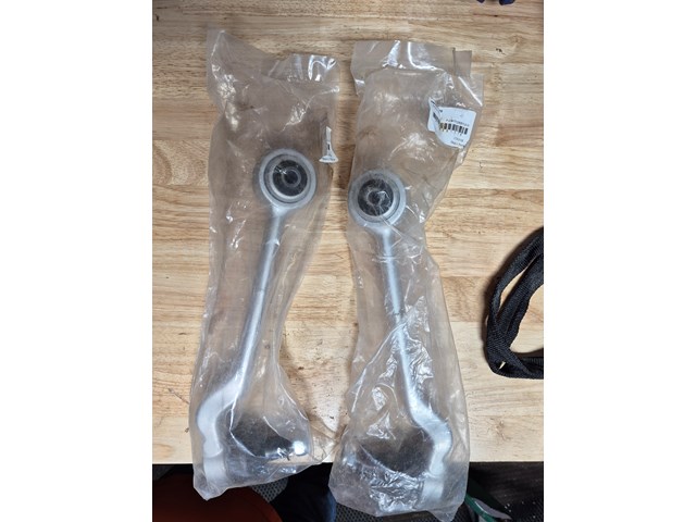 2006 BMW 335i Control Arms 