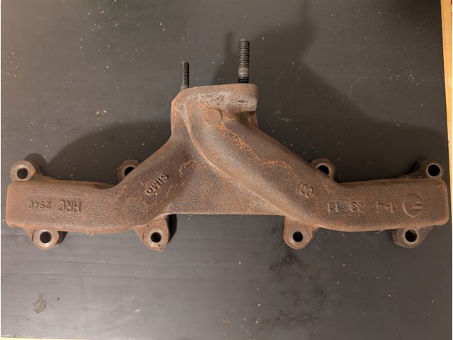2002 Land Rover Discovery Exhaust Manifold right side