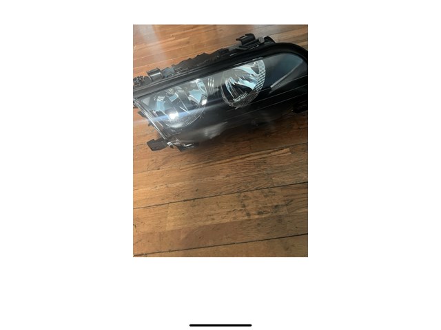 2000 BMW 323i Headlight