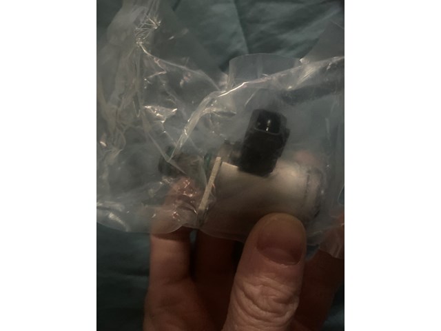 2011 Mercedes E400 Power Steering Control Valve