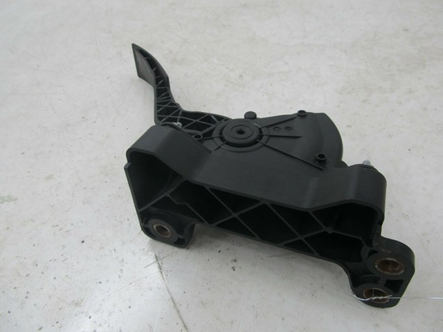 2007-2015 NISSAN XTERRA OEM LEFT FRONT GAS ACCELERATION PEDAL 