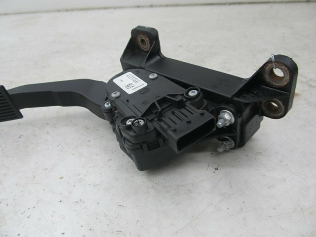 2007-2015 NISSAN XTERRA OEM LEFT FRONT GAS ACCELERATION PEDAL 