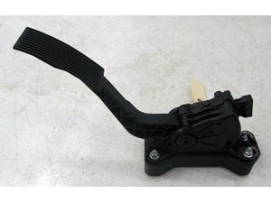 2007-2015 NISSAN XTERRA OEM LEFT FRONT GAS ACCELERATION PEDAL 