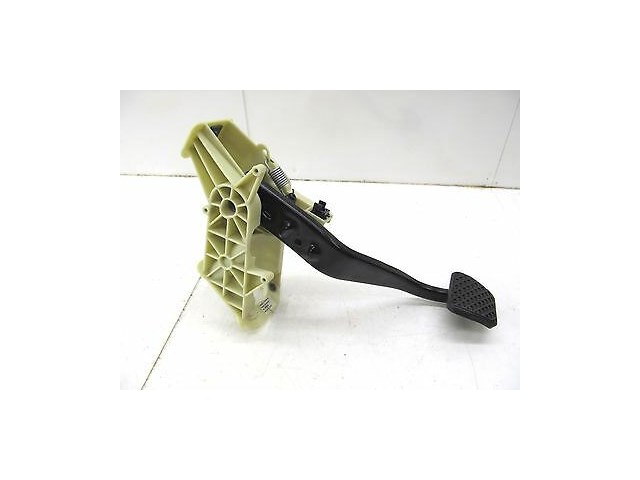 2011-2013 BMW 550i 535i F10 OEM LEFT FRONT BRAKE PEDAL 6775368