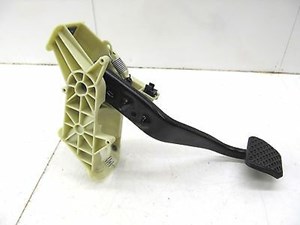2011-2013 BMW 550i 535i F10 OEM LEFT FRONT BRAKE PEDAL 6775368