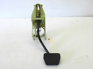 2002-2004 BMW 745LI E66 OEM BRAKE PEDAL ASSEMBLY