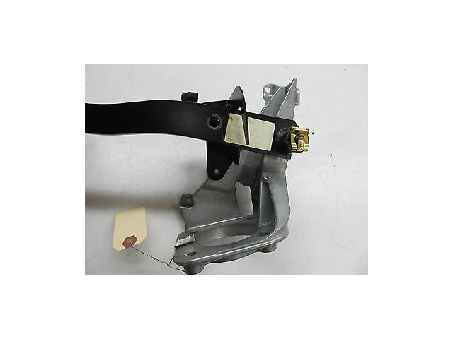 2004-2006 BMW X3 E83 OEM BRAKE PEDAL PAD W/ SENSOR 3331164