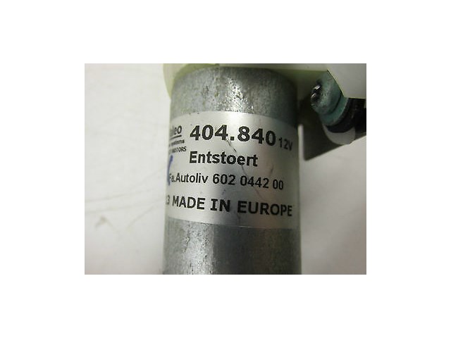 2004-2006 AUDI A8 L QUATTRO D3 OEM RIGHT FRONT SEATBELT HEIGHT ADJUSTER W/ MOTOR