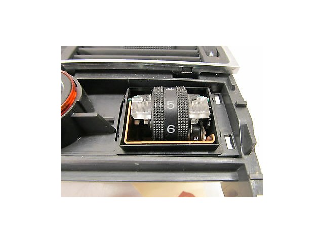 2004-2006 AUDI A8 L QUATTRO D3 OEM REAR CEILING DOME LIGHT MAP / READING LIGHT