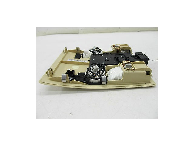 2004-2006 AUDI A8 L QUATTRO D3 OEM REAR CEILING DOME LIGHT MAP / READING LIGHT