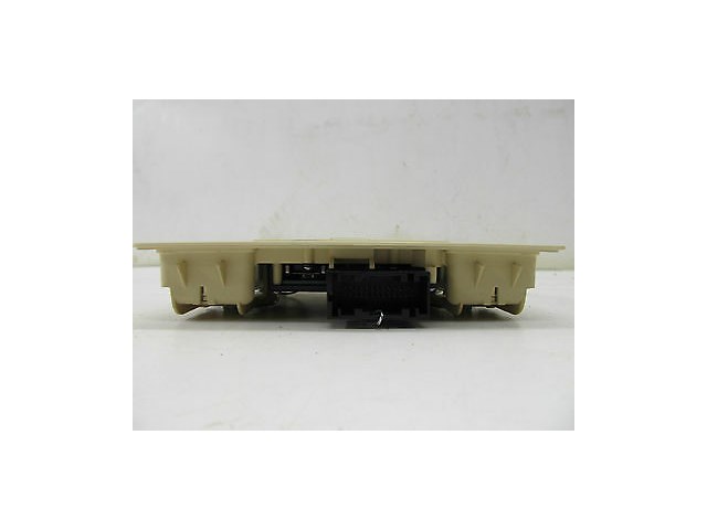 2004-2006 AUDI A8 L QUATTRO D3 OEM REAR CEILING DOME LIGHT MAP / READING LIGHT