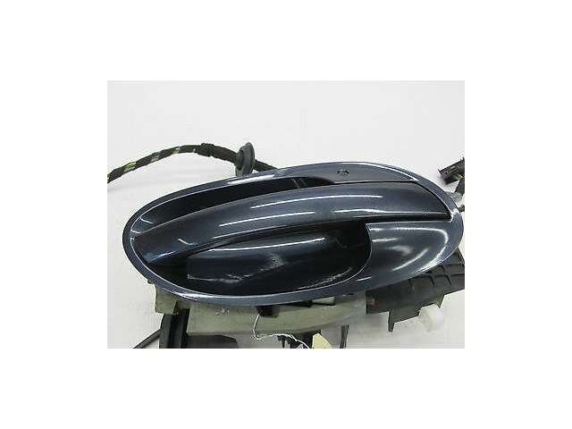 2002-2004 BMW 745LI E66 OEM RIGHT FRONT EXTERIOR DOOR HANDLE BLUE W/ WIRING