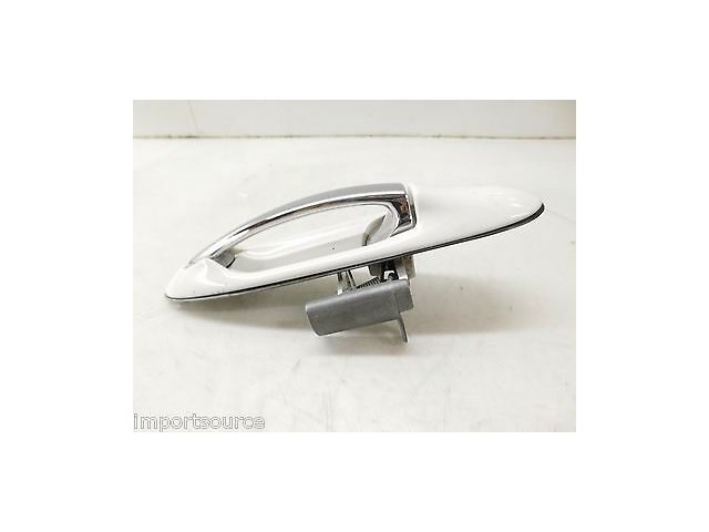 2008-2011 LINCOLN TOWN CAR OEM RIGHT FRONT PASSENGER EXTERIOR DOOR HANDLE WHITE