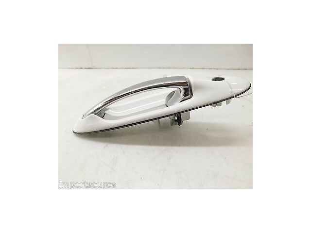 2008-2011 LINCOLN TOWN CAR OEM LEFT FRONT DRIVER EXTERIOR DOOR HANDLE WHITE