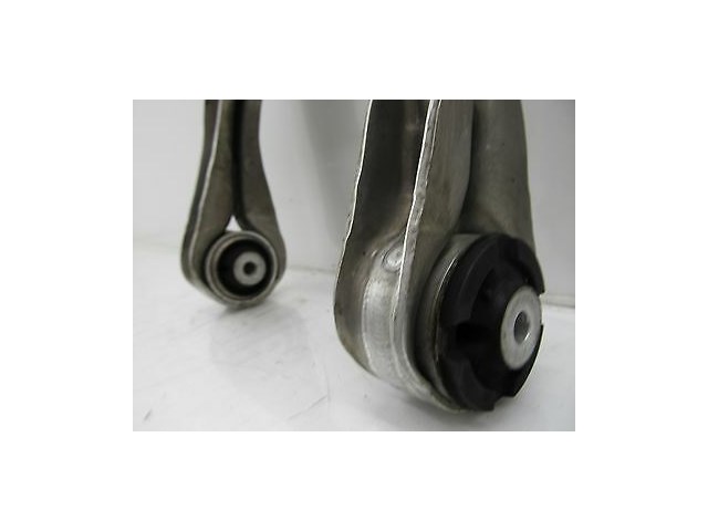 2003-2005 MERCEDES E320 WAGON W211 OEM RIGHT FRONT SUSPENSION LOWER CONTROL ARM