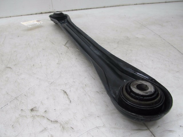 2004-2007 VOLKSWAGEN TOUAREG OEM RIGHT REAR LOWER CONTROL ARM 