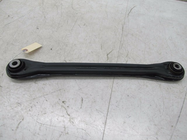 2004-2007 VOLKSWAGEN TOUAREG OEM RIGHT REAR LOWER CONTROL ARM 