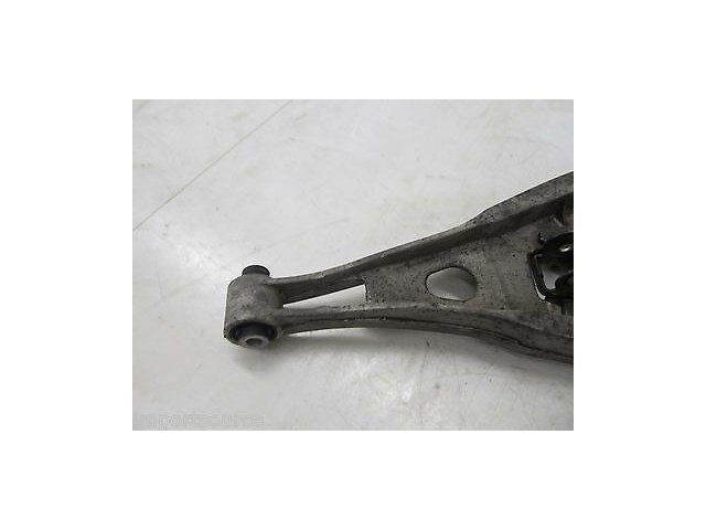 2003-2005 BMW Z4 E85 OEM LEFT REAR LOWER CONTROL ARM SPRING PERCH 