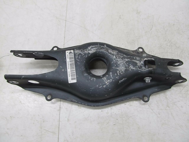 2012-2014 MERCEDES C250 W204 OEM RIGHT REAR LOWER CONTROL ARM 2043503008