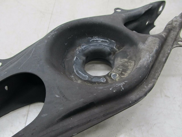 2012-2014 MERCEDES C250 W204 OEM RIGHT REAR LOWER CONTROL ARM 2043503008