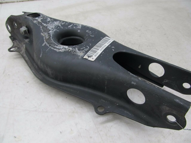 2012-2014 MERCEDES C250 W204 OEM RIGHT REAR LOWER CONTROL ARM 2043503008