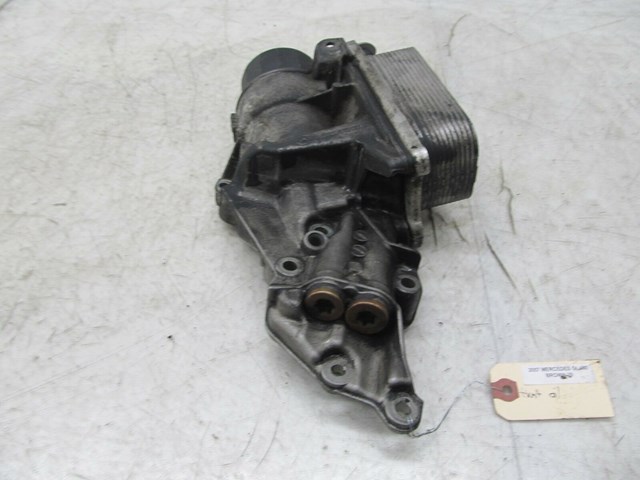 2007-2012 MERCEDES GL450 X164 OEM ENGINE OIL COOLER FILTER HOUSING 