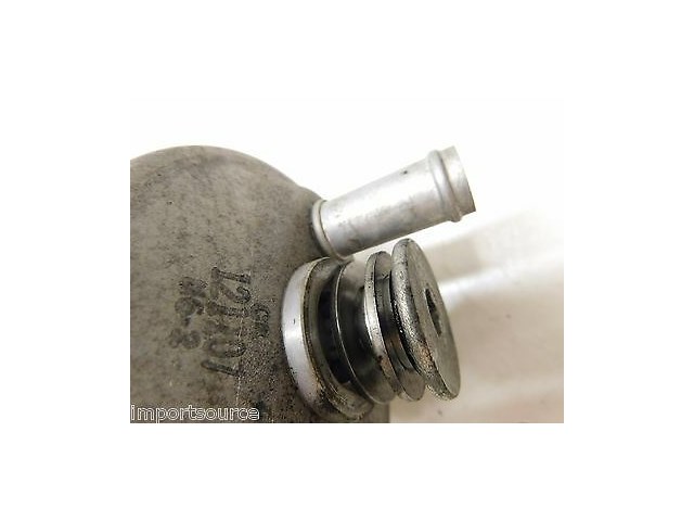 2012-2015 VOLKSWAGEN BEETLE A5 OEM 2.5 ENGINE OIL COOLER W/ BOLT