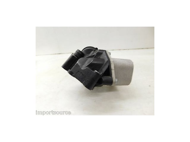 2012-2015 VOLKSWAGEN BEETLE A5 OEM ENGINE OIL COOLER & FILTER ADAPTER HOUSING