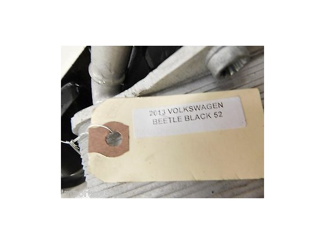 2012-2015 VOLKSWAGEN BEETLE A5 OEM ENGINE OIL COOLER & FILTER ADAPTER HOUSING