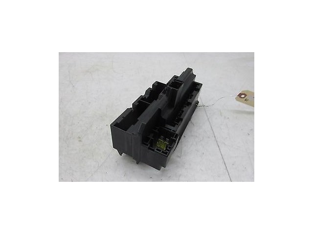 2006-2008 BMW 750LI E66 E65 OEMRIGHT FRONT UNDER DASH JUNCTION FUSE BOX