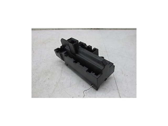 2006-2008 BMW 750LI E66 E65 OEMRIGHT FRONT UNDER DASH JUNCTION FUSE BOX