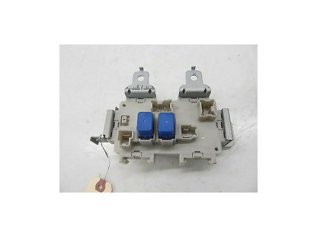 2003-2004 INFINITI G35 COUPE OEM LEFT FRONT INTERIOR KICK PANEL RELAY FUSE BOX