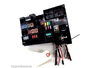 2009-2011 JAGUAR XF OEM REAR TRUNK FUSE BOX RELAY