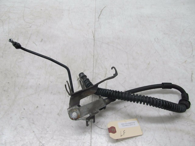 2004-2007 VOLKSWAGEN TOUAREG OEM LEFT FRONT ABS WHEEL SPEED SENSOR BRACKET 