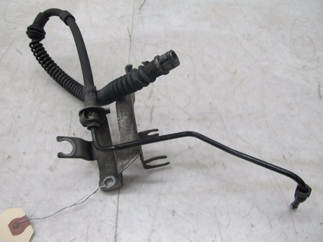 2004-2007 VOLKSWAGEN TOUAREG OEM LEFT FRONT ABS WHEEL SPEED SENSOR BRACKET 