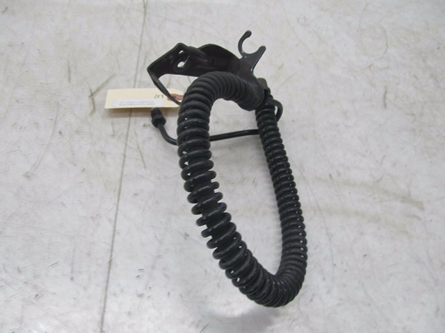 2004-2007 VOLKSWAGEN TOUAREG OEM LEFT REAR ABS WHEEL SPEED SENSOR BRACKET 