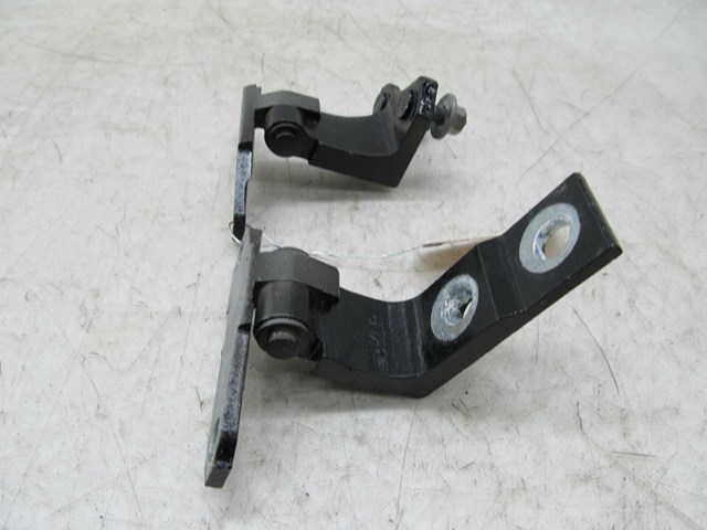 2009-2012 INFINITI FX35 OEM RIGHT REAR DOOR HINGES 